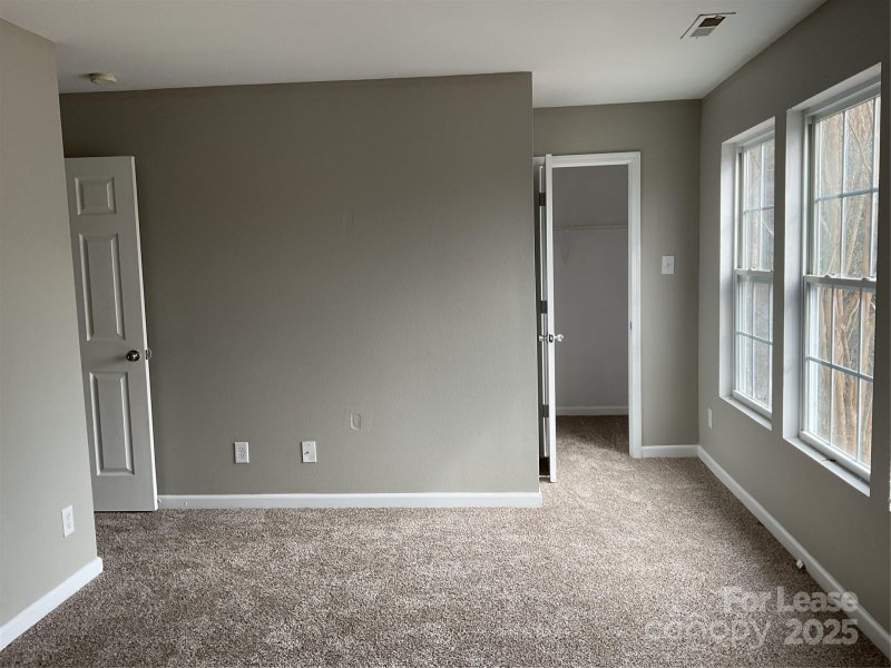 Property image 3 at 3107 Meadow Knoll Drive, Charlotte, NC 28269
