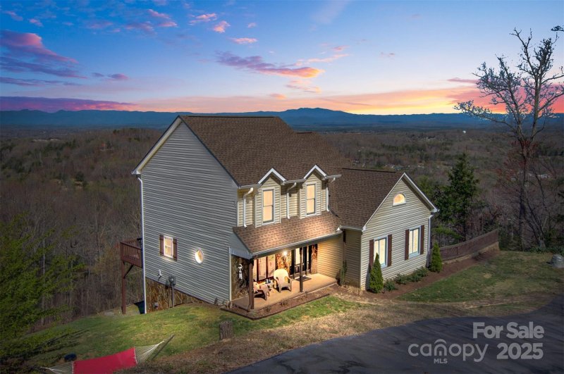 3486 Stones Throw Drive