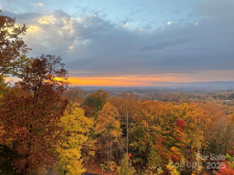 Property image 4 at 3486 Stones Throw Drive, Valdese, NC 28690