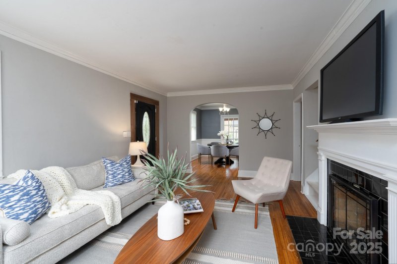 Property image 3 at 717 Woodruff Place, Charlotte, NC 28208