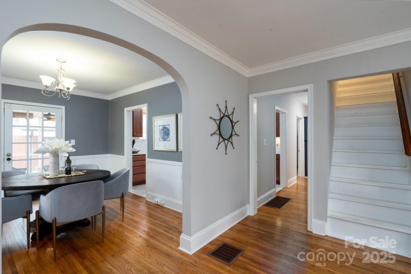 Property image 4 at 717 Woodruff Place, Charlotte, NC 28208