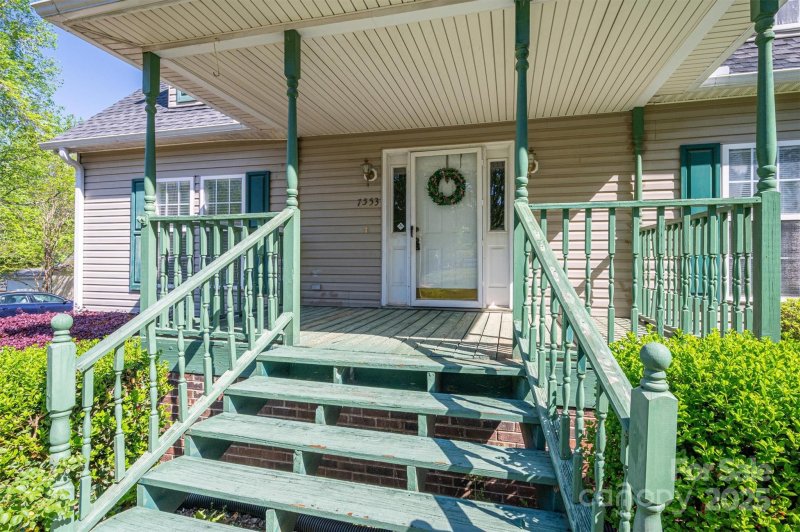 Property image 4 at 7553 Katherine Drive, Denver, NC 28037