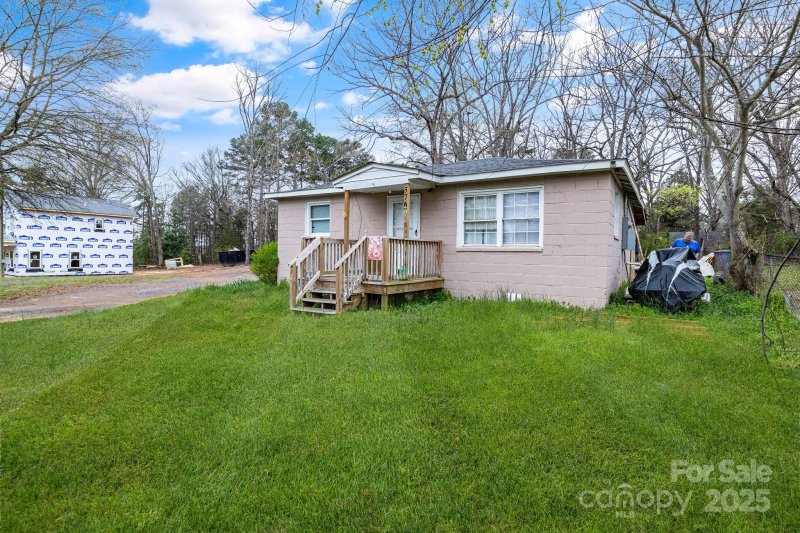 Property image 2 at 576 Washington Lane, Albemarle, NC 28001