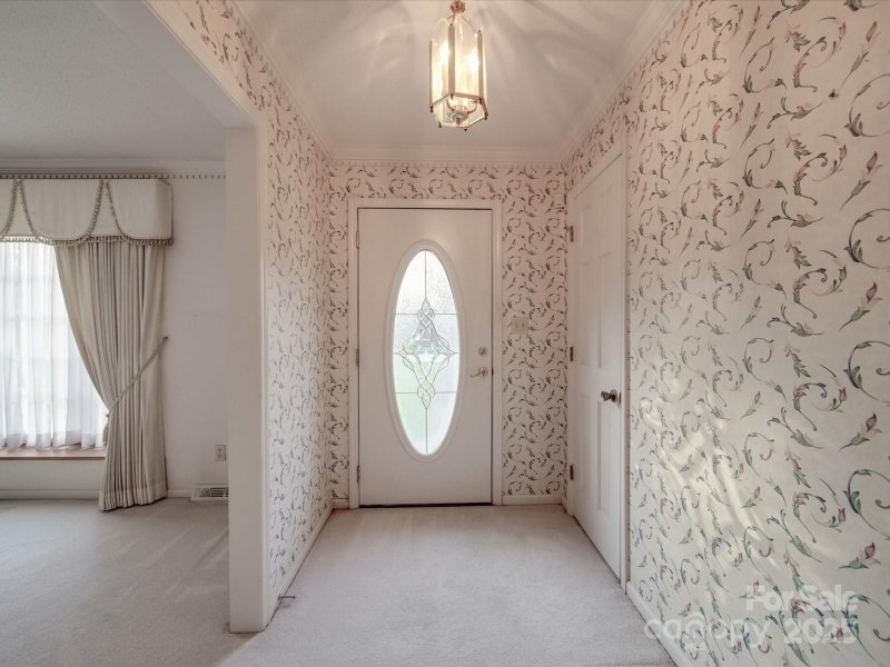 Property image 4 at 1604 Buckingham Avenue, Gastonia, NC 28054