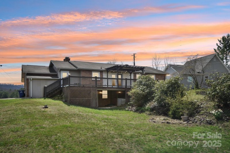 Property image 2 at 10 Sun Up Lane, Candler, NC 28715