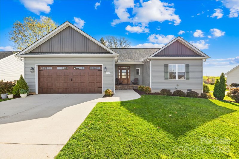 Property image 2 at 147 Castle Pines Lane, Statesville, NC 28625