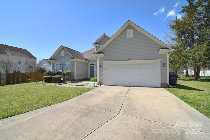 Property image 3 at 13510 Sunny Glen Way, Charlotte, NC 28278