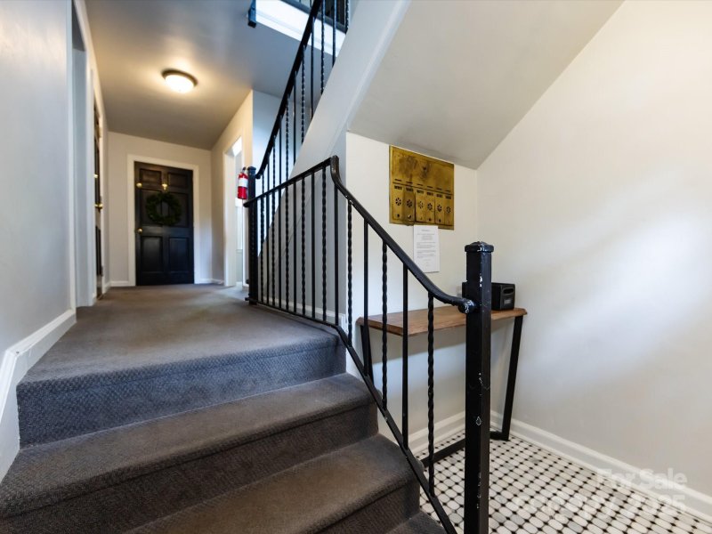 Property image 5 at 110 Colville Road, Charlotte, NC 28207