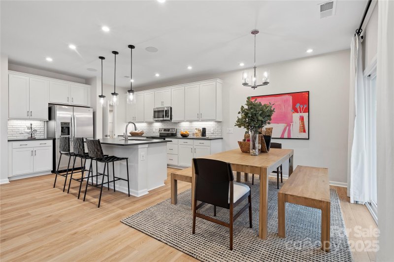 Property image 4 at 8009 Franklin Trail Street, Mint Hill, NC 28227