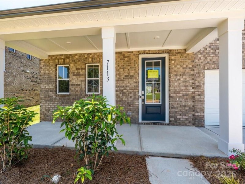 Property image 2 of 7113 Short Stirrup Lane in Alton Creek, Mint Hill, NC 28227