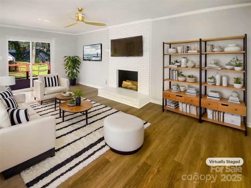 Property image 2 at 7303 Rockwood Forest Lane, Charlotte, NC 28212