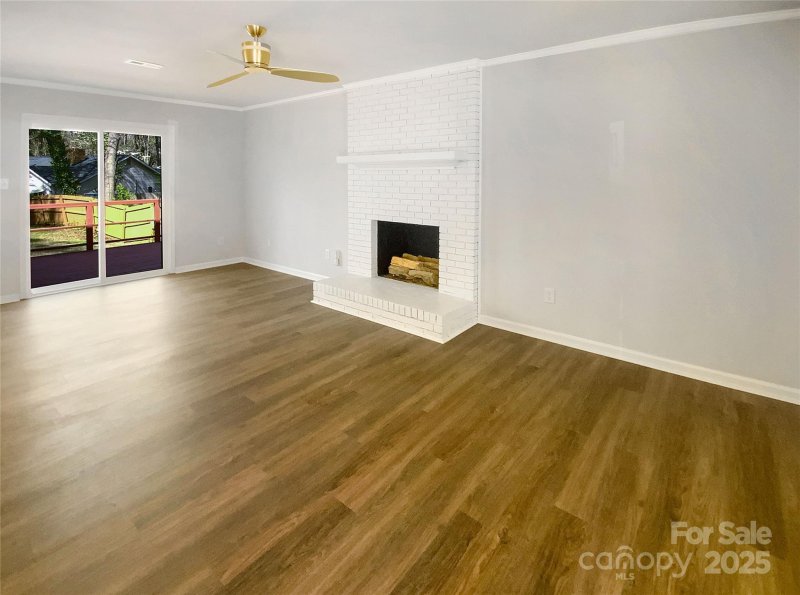 Property image 3 at 7303 Rockwood Forest Lane, Charlotte, NC 28212