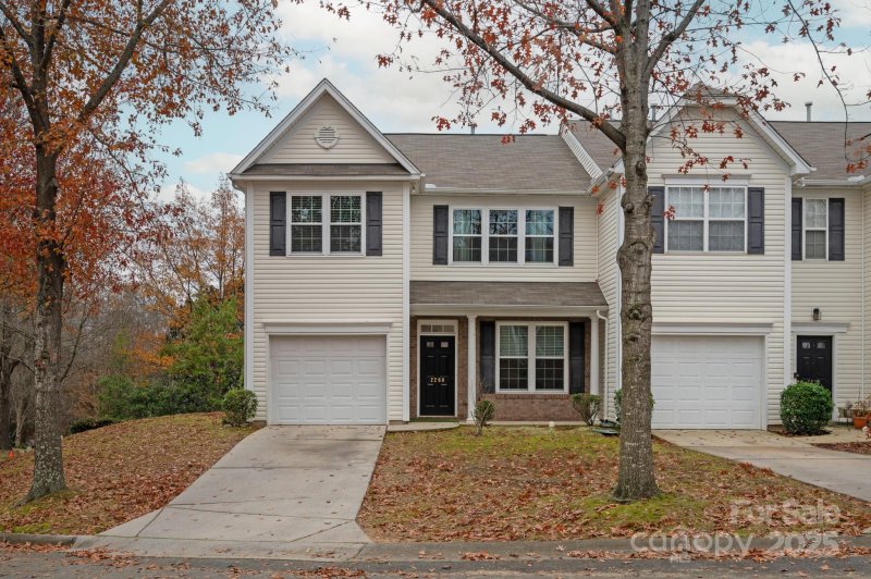 Property image 2 at 2269 Winthrop Chase Drive, Charlotte, NC 28212