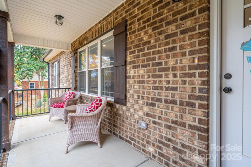 Property image 2 of 705 W School Street in Carolina Terraces, Maiden, NC 28650