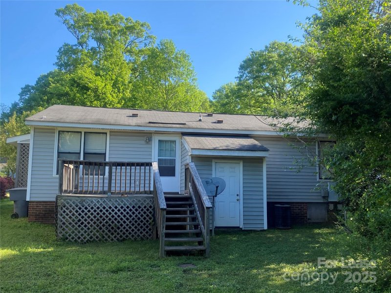 Property image 2 at 2236 Laburnum Avenue, Charlotte, NC 28205