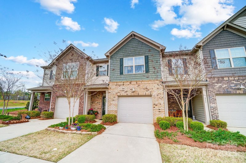 509 Common Raven Court