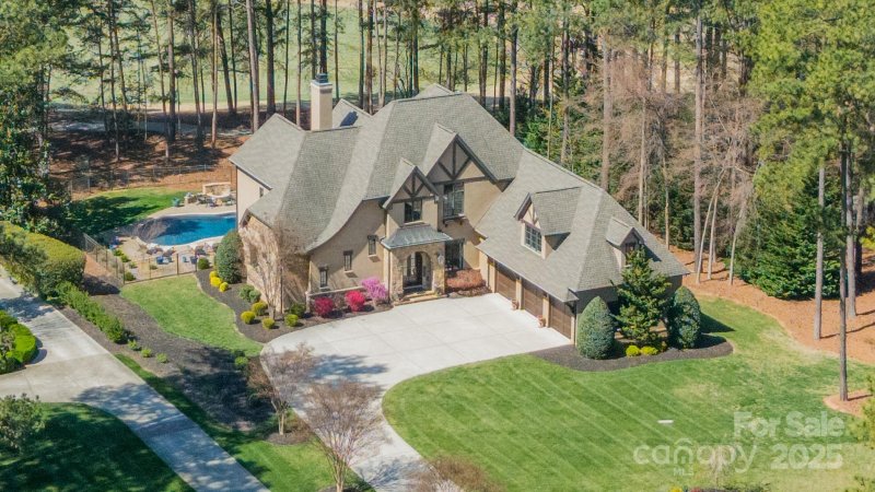 Property image 2 at 115 Stonewall Beach Lane, Mooresville, NC 28117