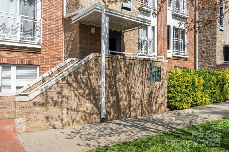 Property image 3 at 3939 Picasso Court, Charlotte, NC 28205