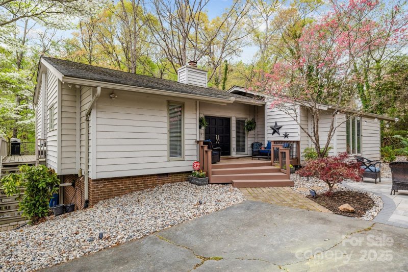 Property image 2 at 27 Heritage Court, Lake Wylie, SC 29710