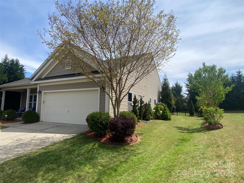 Property image 3 at 116 Water Ski Drive, Statesville, NC 28677