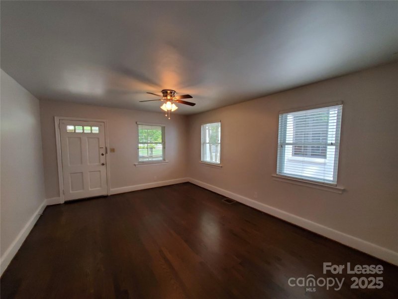 Property image 4 at 2302 Chesterfield Avenue, Charlotte, NC 28205
