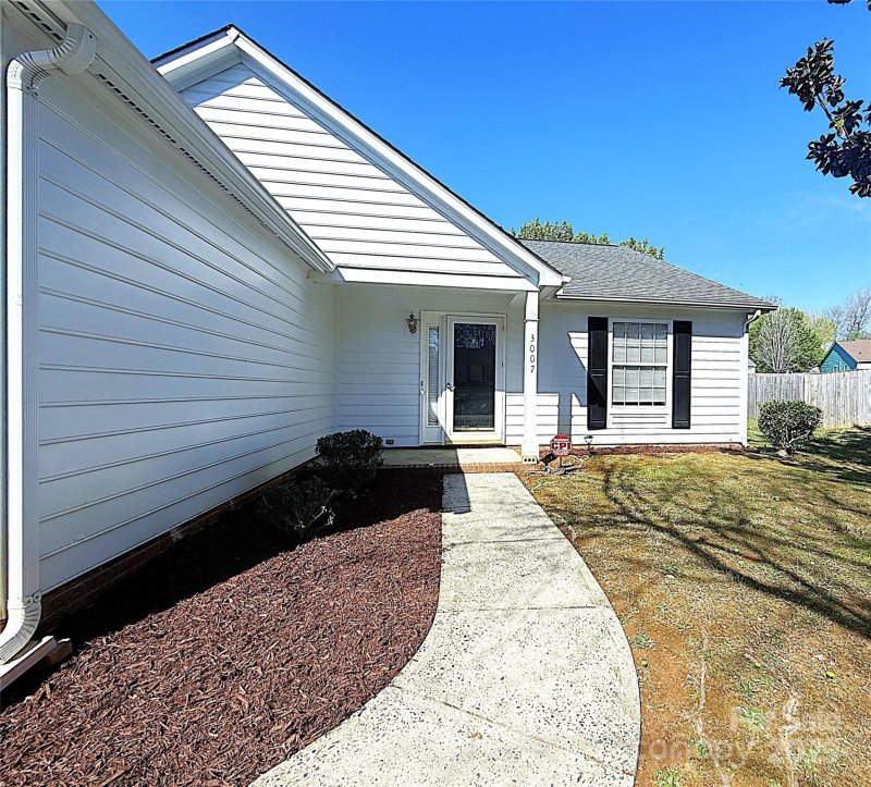 Property image 4 at 3007 Walsingham Court, Matthews, NC 28105