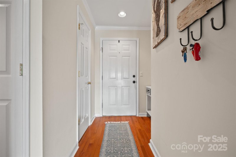 Property image 2 at 9709 Emerald Point Drive, Charlotte, NC 28278