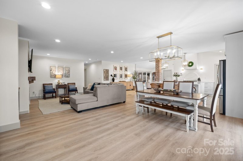 Property image 3 at 845 2nd Street, Hickory, NC 28601