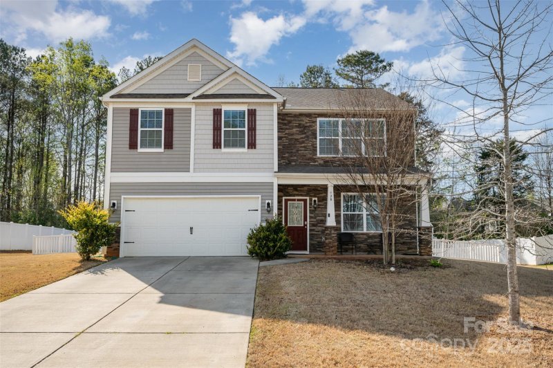 Property image 4 at 428 Wheat Field Drive, Mount Holly, NC 28120