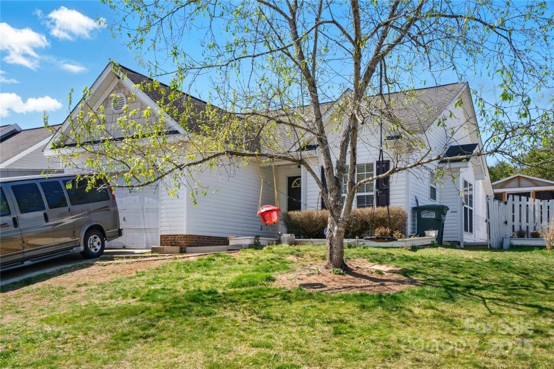 Property image 3 at 2425 Barkers Ridge Drive, Bessemer City, NC 28016