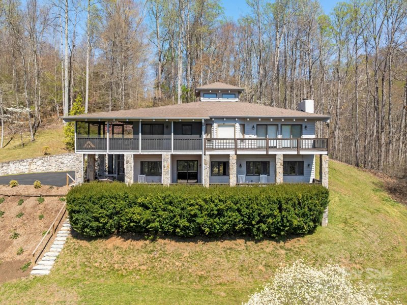 Property image 4 of 445 Country Club Drive in Springdale Estates, Canton, NC 28716