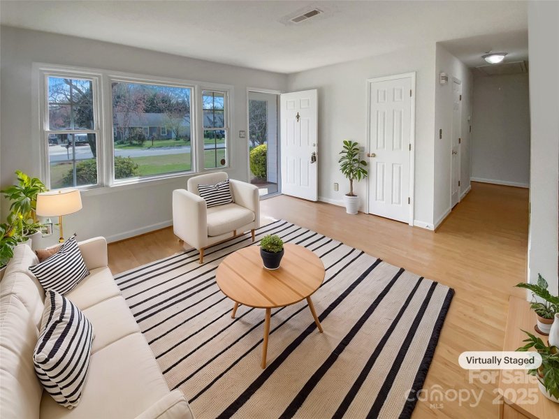 Property image 2 at 2224 Thornfield Road, Charlotte, NC 28217