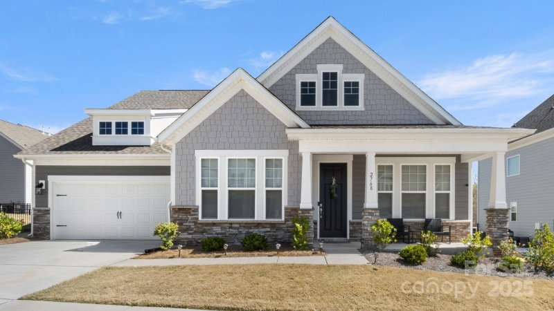 2768 Suffolk Place