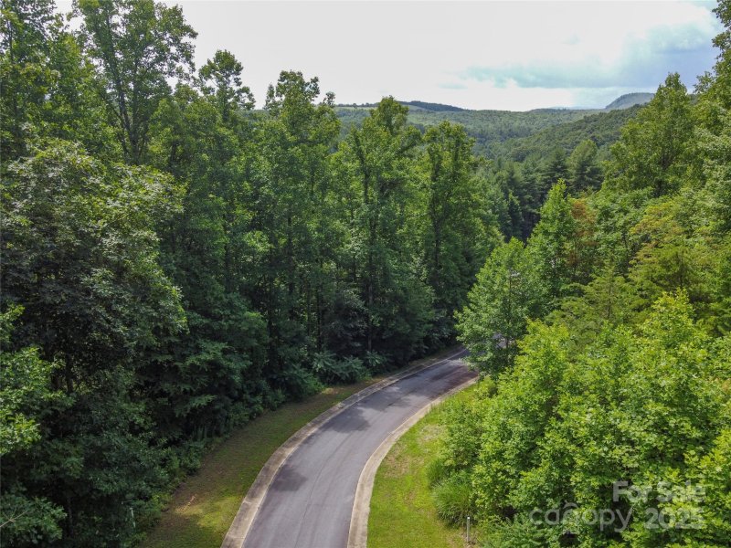Property image 2 of Lot 13 E Splitrail Drive in Splitrail, Hendersonville, NC 28792