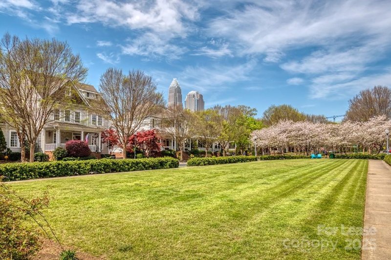 Property image 4 at 719 E 9th Street, Charlotte, NC 28202