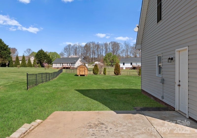 Property image 2 at 238 Lippard Springs Circle, Statesville, NC 28677