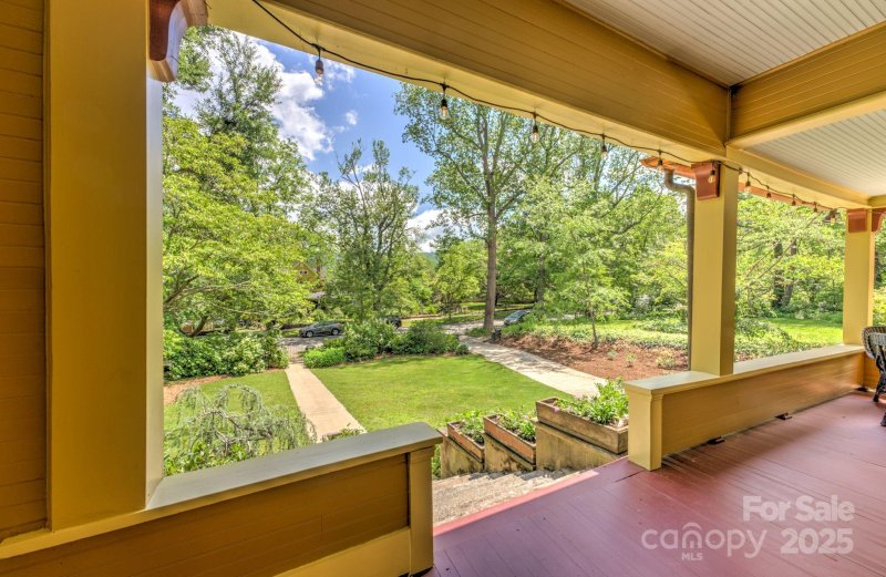 Property image 4 at 156 Cumberland Avenue, Asheville, NC 28801