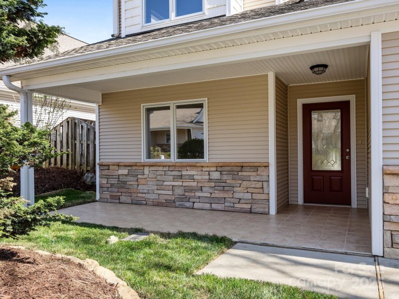 Property image 2 of 34 Beekeeper Trail in Bee Tree Village, Swannanoa, NC 28778