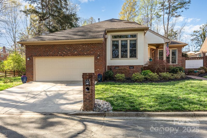 Property image 2 at 5125 Waxwind Lane, Charlotte, NC 28226