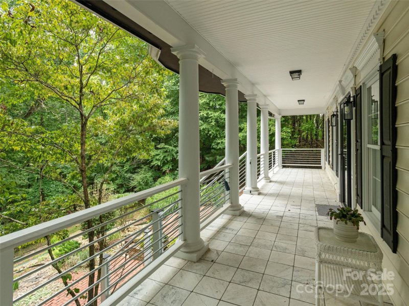 Property image 5 at 1400 Rambling Oaks Trail, Hendersonville, NC 28739