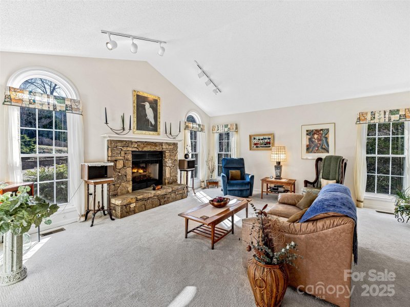 Property image 4 at 98 Eastmoor Drive, Asheville, NC 28805