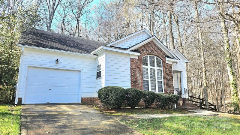 Property image 3 at 5016 Haybridge Road, Charlotte, NC 28269