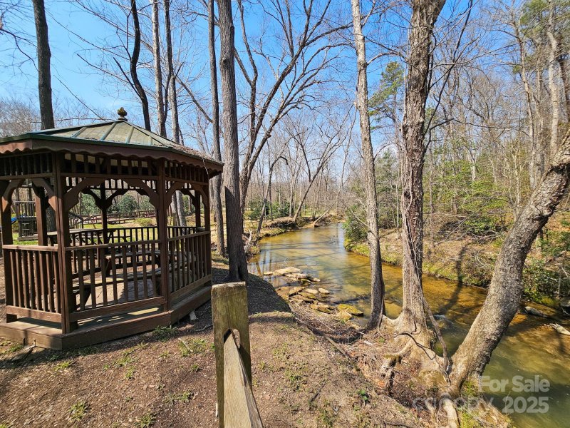 Property image 2 of 194 Long Ridge Drive in Sweetbriar Farms, Lake Lure, NC 28746