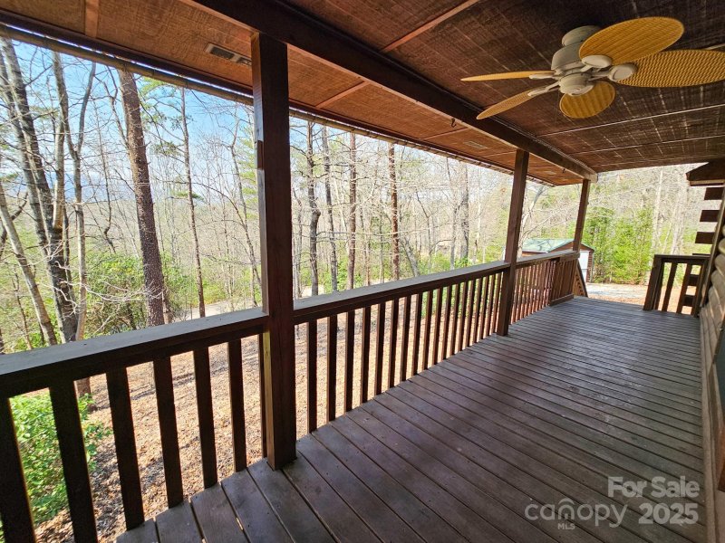 Property image 4 of 194 Long Ridge Drive in Sweetbriar Farms, Lake Lure, NC 28746