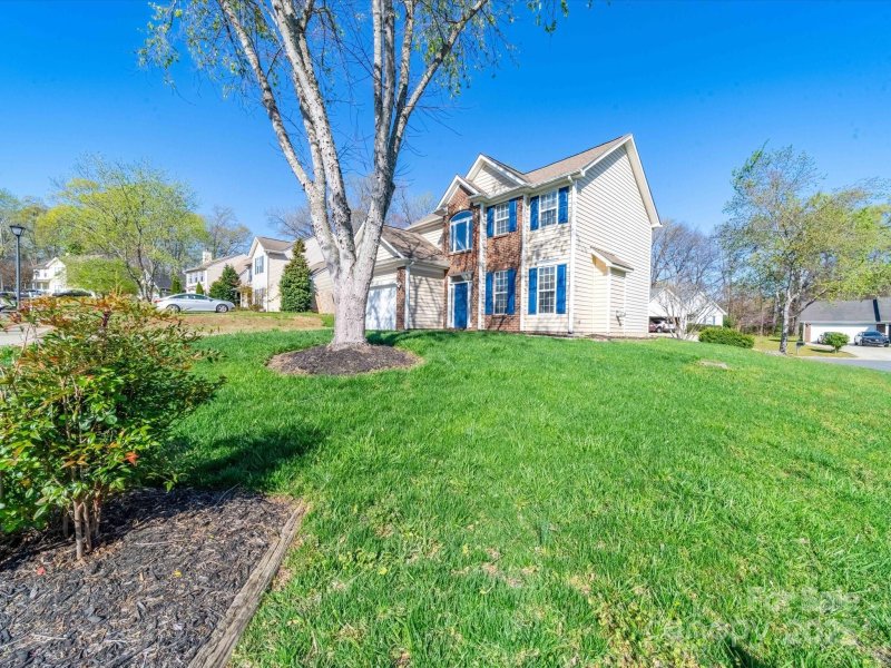 Property image 5 of 14802 Rolling Sky Drive in Southbridge Forest, Charlotte, NC 28273
