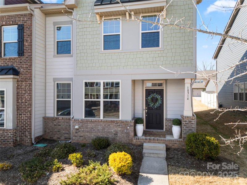 Property image 2 at 10914 Zac Hill Road, Davidson, NC 28036