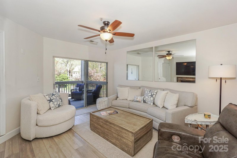 Property image 3 at 104 Pier 33 Drive, Mooresville, NC 28117