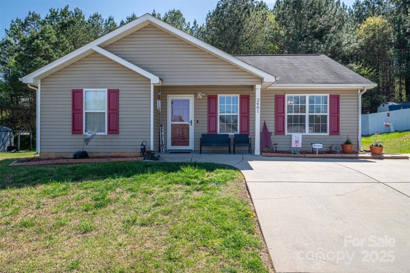 Property image 2 at 2401 Gelsinger Avenue, Bessemer City, NC 28016