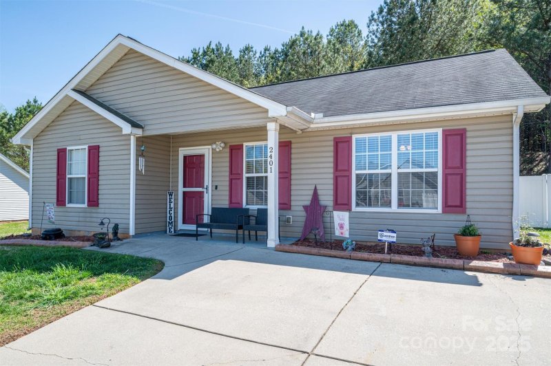 Property image 5 at 2401 Gelsinger Avenue, Bessemer City, NC 28016