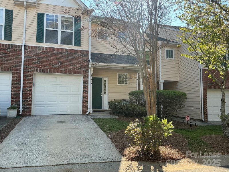 16952 Commons Creek Drive